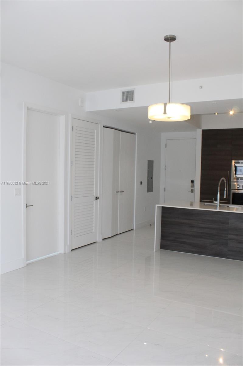 301 Altara Ave UPH1001, Coral Gables, Florida 33146, 3 Bedrooms Bedrooms, ,2 BathroomsBathrooms,Residentiallease,For Rent,301 Altara Ave UPH1001,A11560032