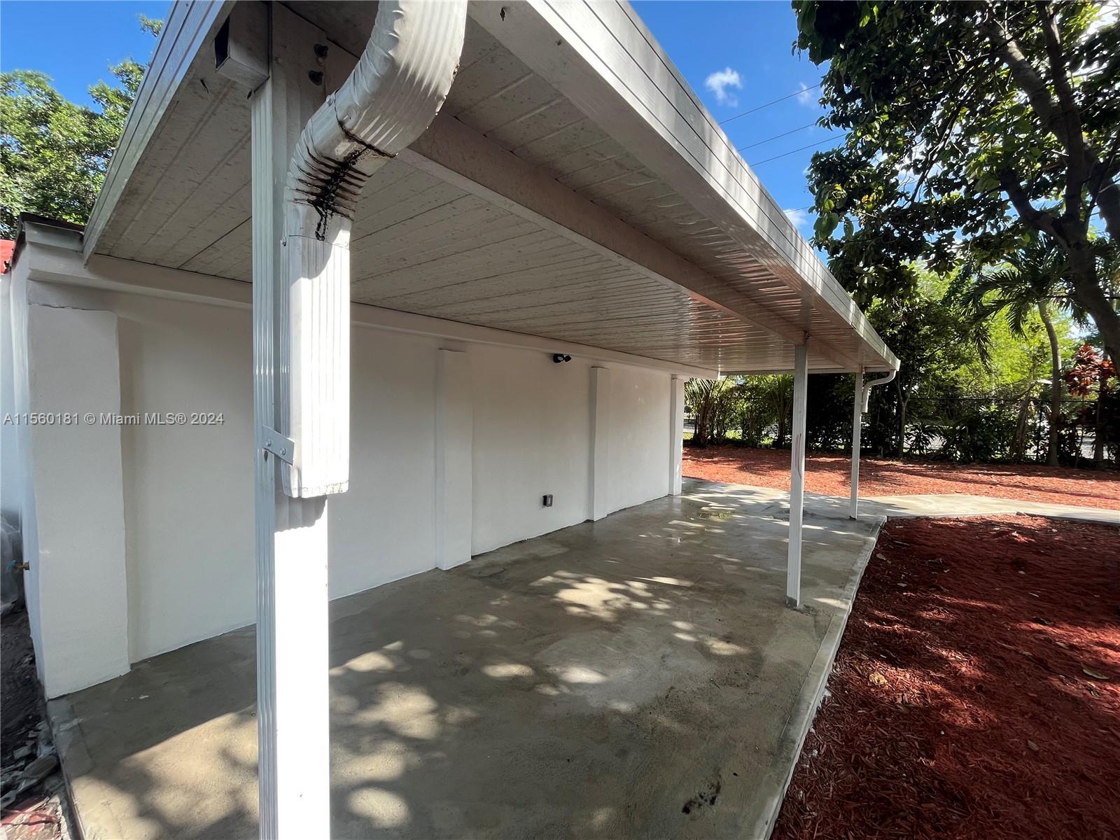 16901 NE 4th Ave, North Miami Beach, Florida 33162, 2 Bedrooms Bedrooms, ,2 BathroomsBathrooms,Residential,For Sale,16901 NE 4th Ave,A11560181