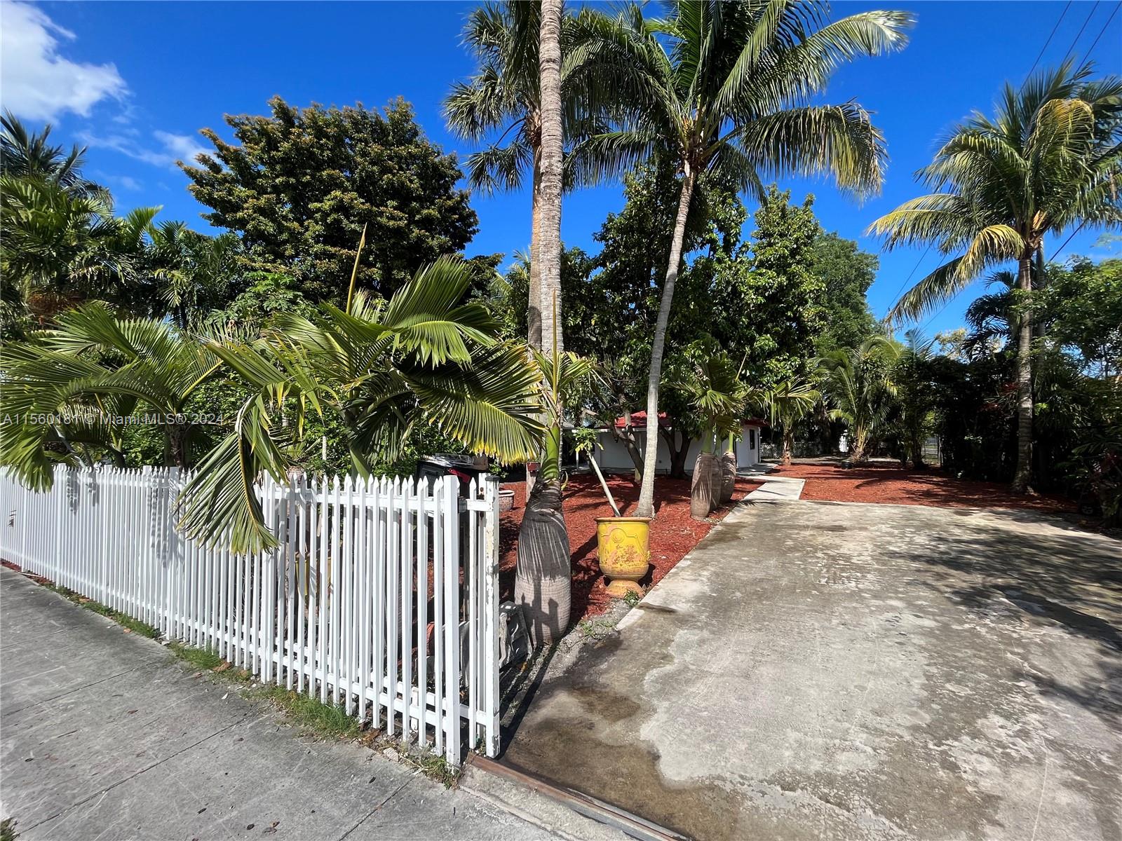 16901 NE 4th Ave, North Miami Beach, Florida 33162, 2 Bedrooms Bedrooms, ,2 BathroomsBathrooms,Residential,For Sale,16901 NE 4th Ave,A11560181