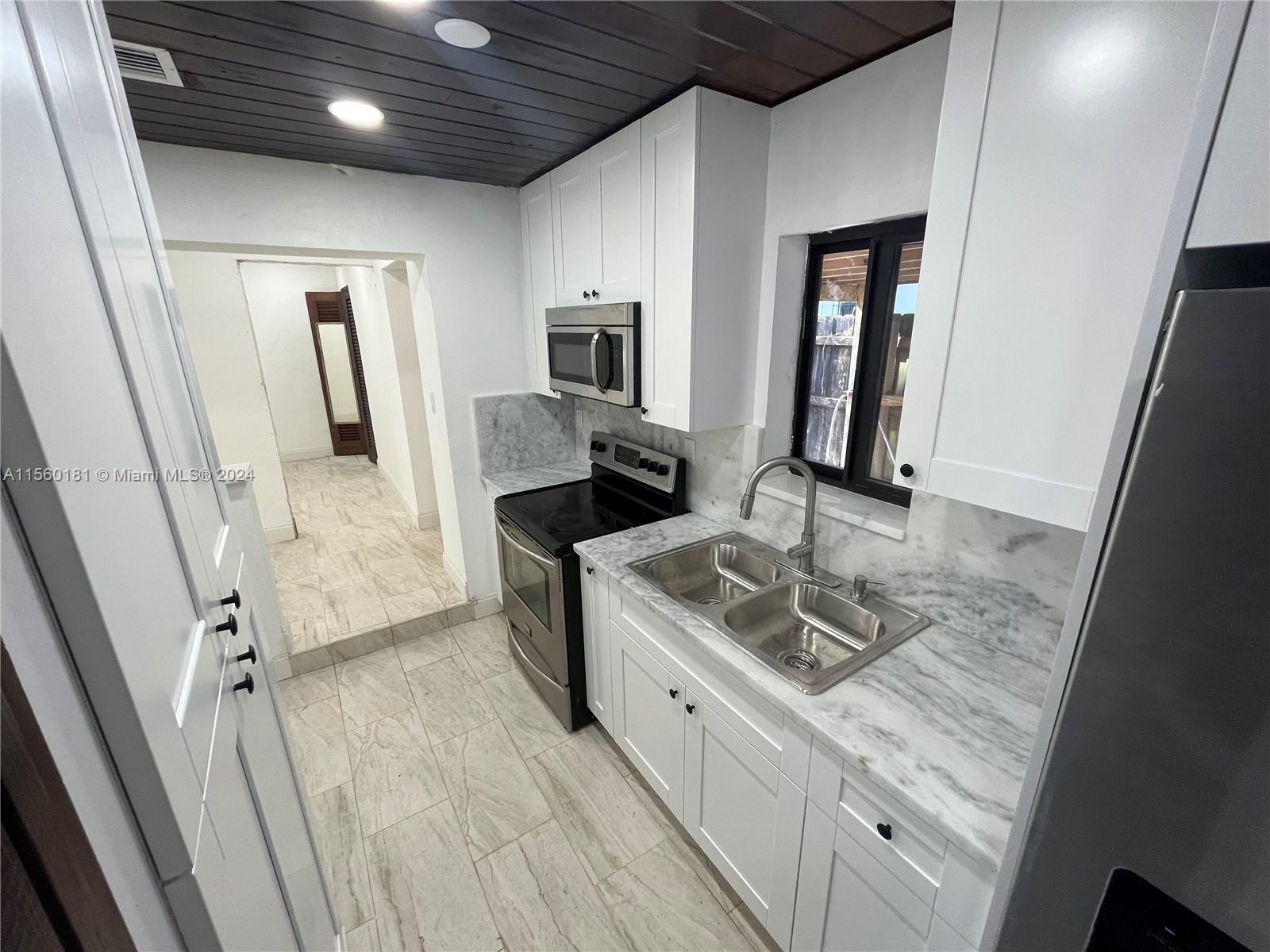 16901 NE 4th Ave, North Miami Beach, Florida 33162, 2 Bedrooms Bedrooms, ,2 BathroomsBathrooms,Residential,For Sale,16901 NE 4th Ave,A11560181