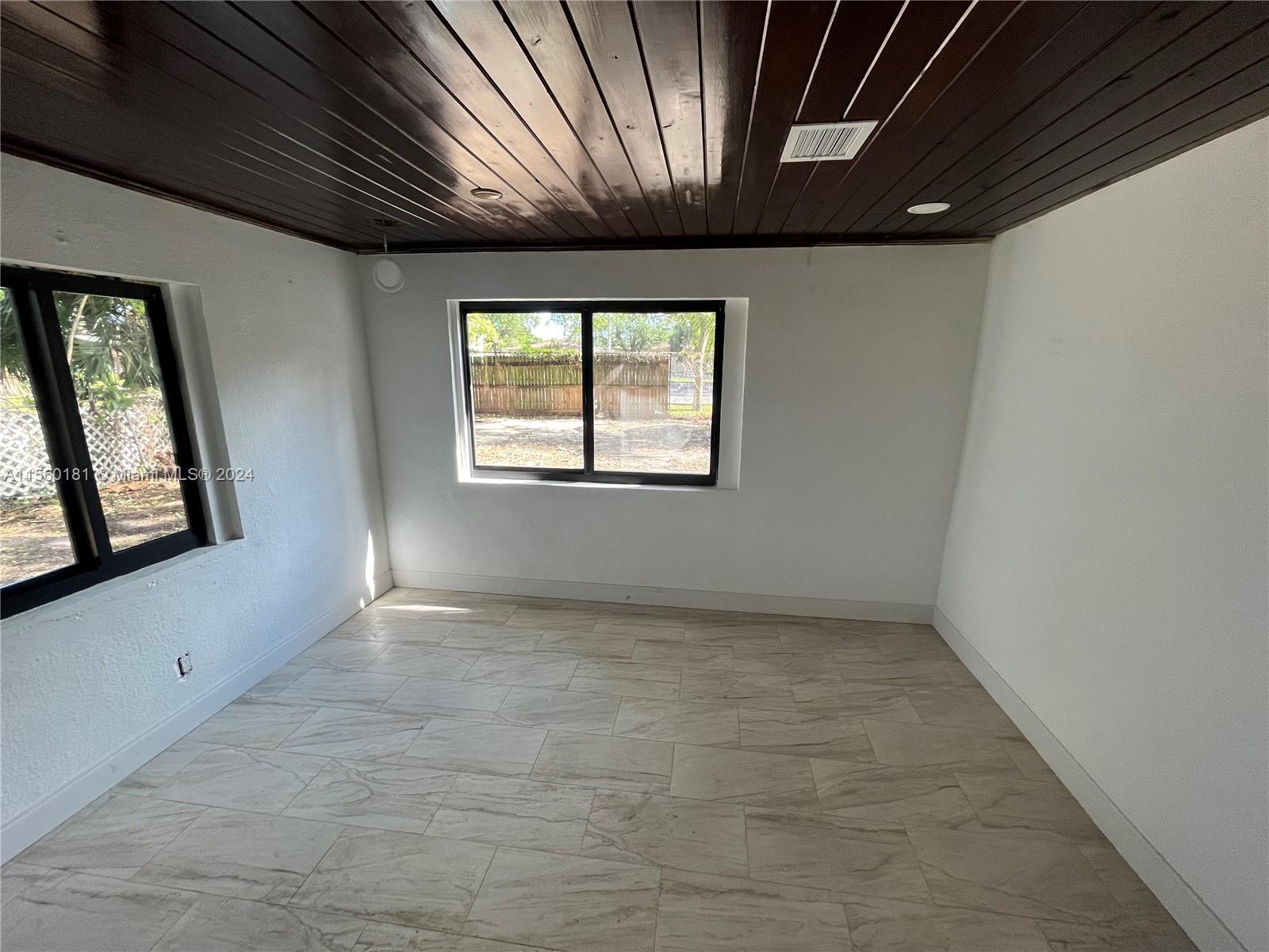 16901 NE 4th Ave, North Miami Beach, Florida 33162, 2 Bedrooms Bedrooms, ,2 BathroomsBathrooms,Residential,For Sale,16901 NE 4th Ave,A11560181