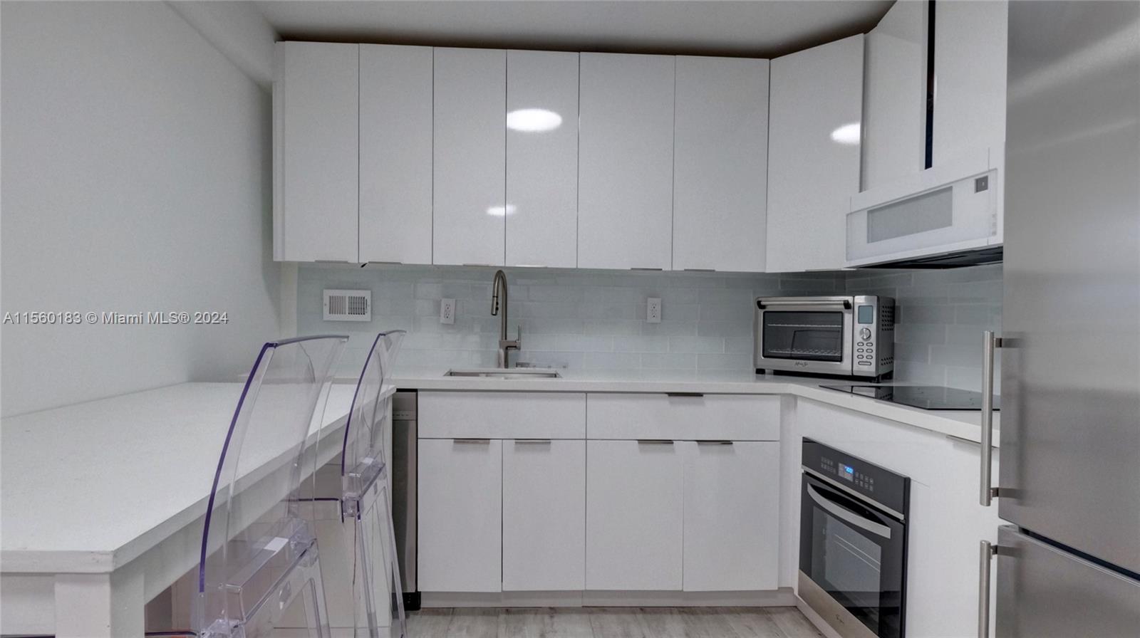 2301 Collins Ave 320, Miami Beach, Florida 33139, ,1 BathroomBathrooms,Residential,For Sale,2301 Collins Ave 320,A11560183