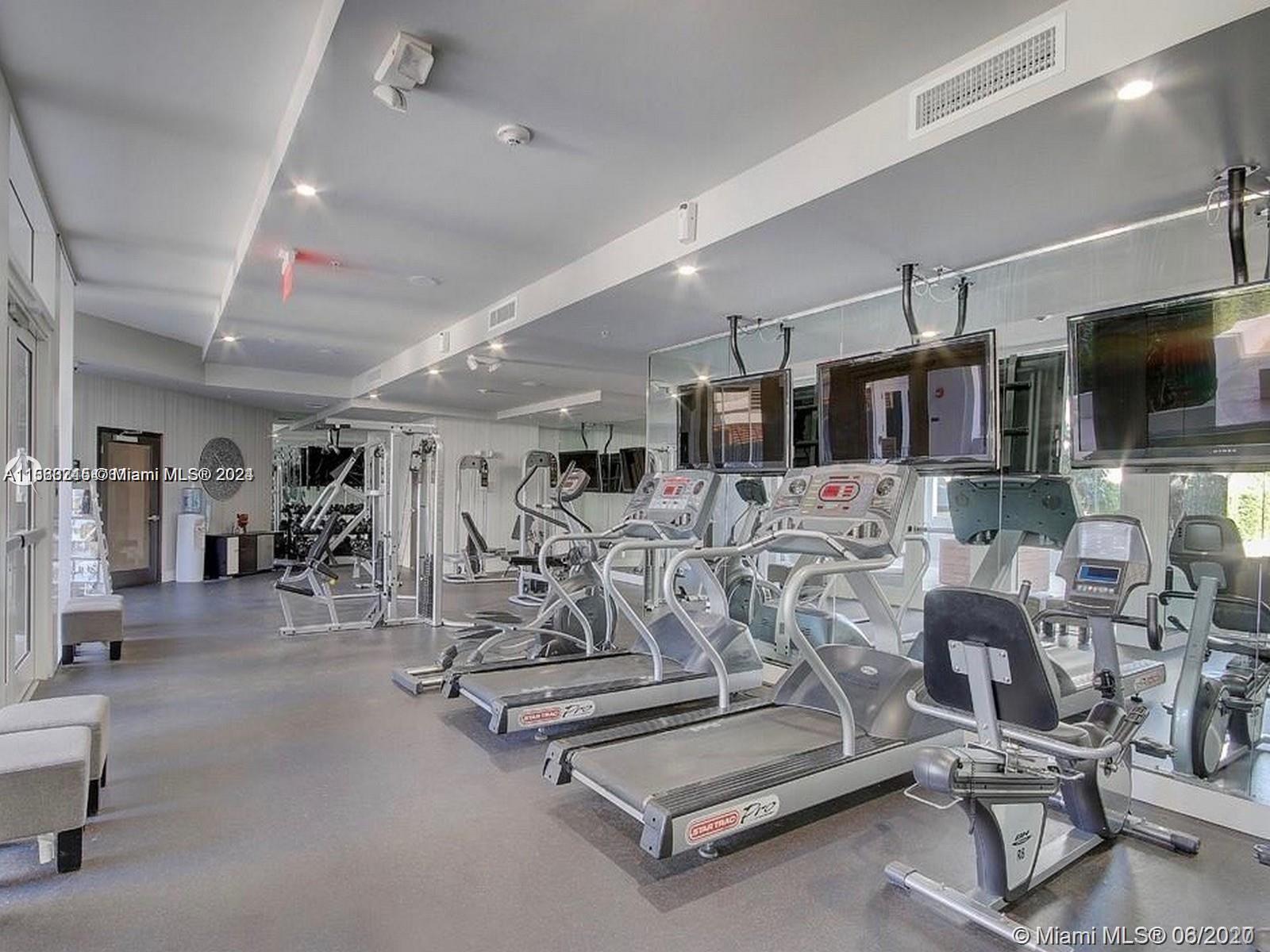 435 21st St 219, Miami Beach, Florida 33139, 1 Bedroom Bedrooms, ,1 BathroomBathrooms,Residentiallease,For Rent,435 21st St 219,A11560215