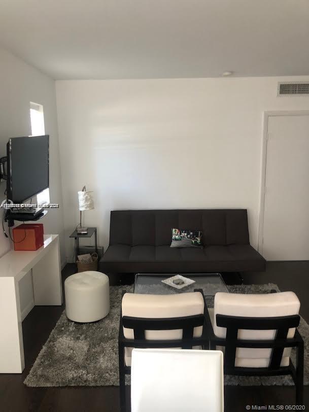 435 21st St 219, Miami Beach, Florida 33139, 1 Bedroom Bedrooms, ,1 BathroomBathrooms,Residentiallease,For Rent,435 21st St 219,A11560215