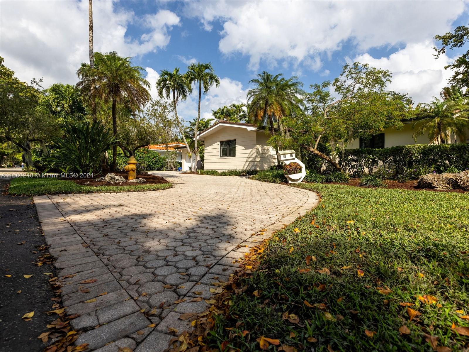 Listing Photo 11