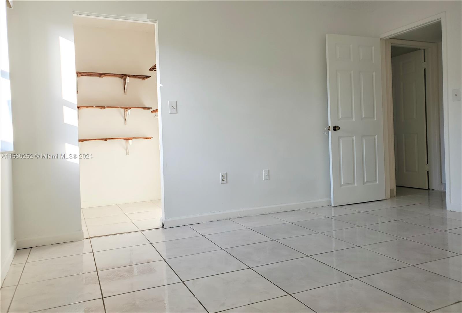 10020 NW 9th St Cir 102, Miami, Florida 33172, 3 Bedrooms Bedrooms, ,2 BathroomsBathrooms,Residentiallease,For Rent,10020 NW 9th St Cir 102,A11560252