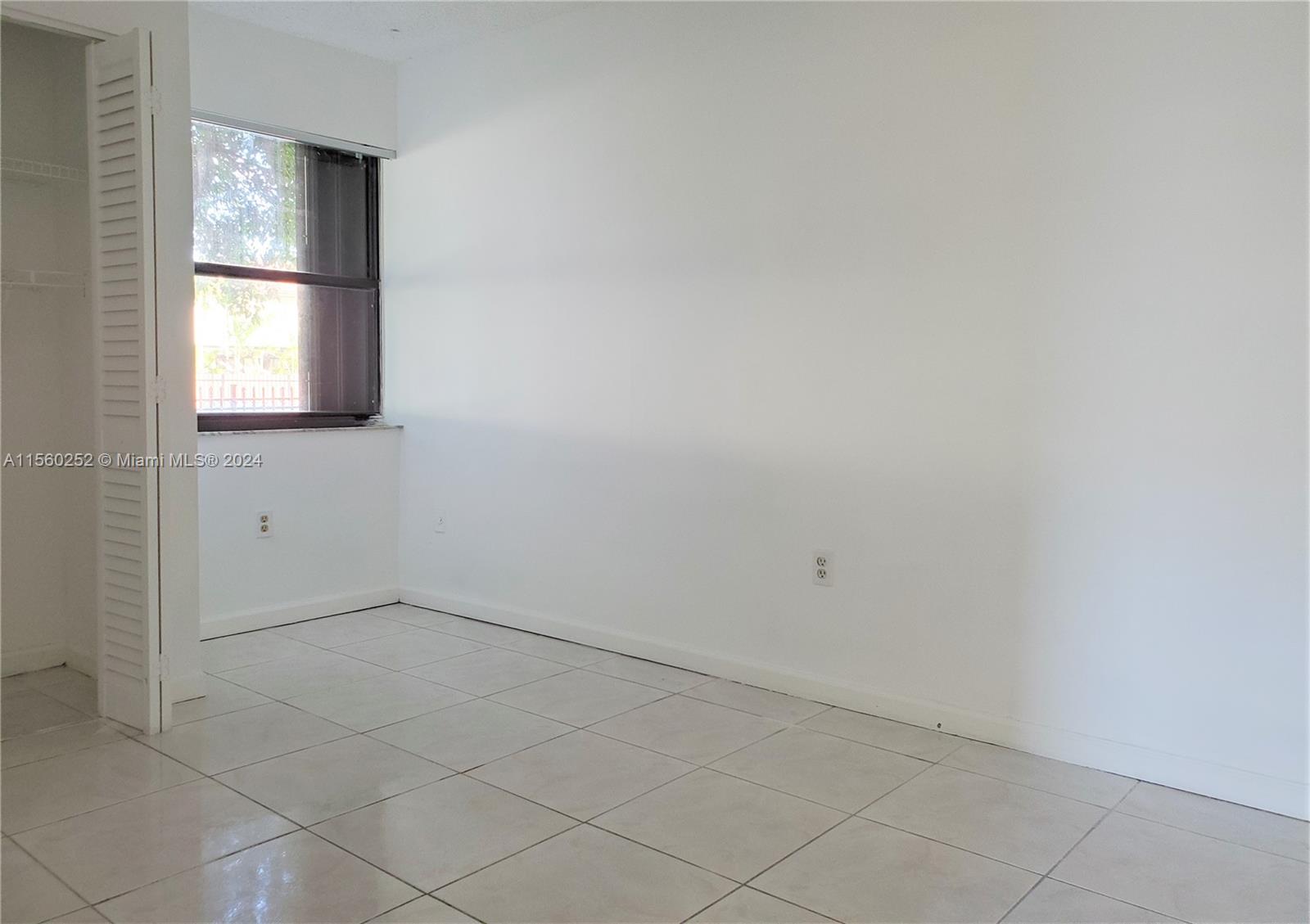 10020 NW 9th St Cir 102, Miami, Florida 33172, 3 Bedrooms Bedrooms, ,2 BathroomsBathrooms,Residentiallease,For Rent,10020 NW 9th St Cir 102,A11560252