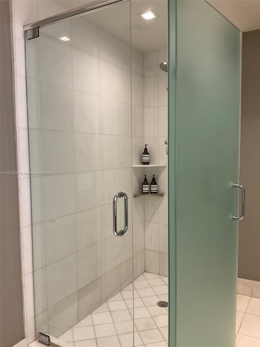 2950 NE 188th St 331, Aventura, Florida 33180, 2 Bedrooms Bedrooms, ,3 BathroomsBathrooms,Residentiallease,For Rent,2950 NE 188th St 331,A11557826