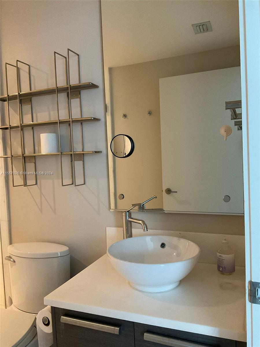 2950 NE 188th St 331, Aventura, Florida 33180, 2 Bedrooms Bedrooms, ,3 BathroomsBathrooms,Residentiallease,For Rent,2950 NE 188th St 331,A11557826