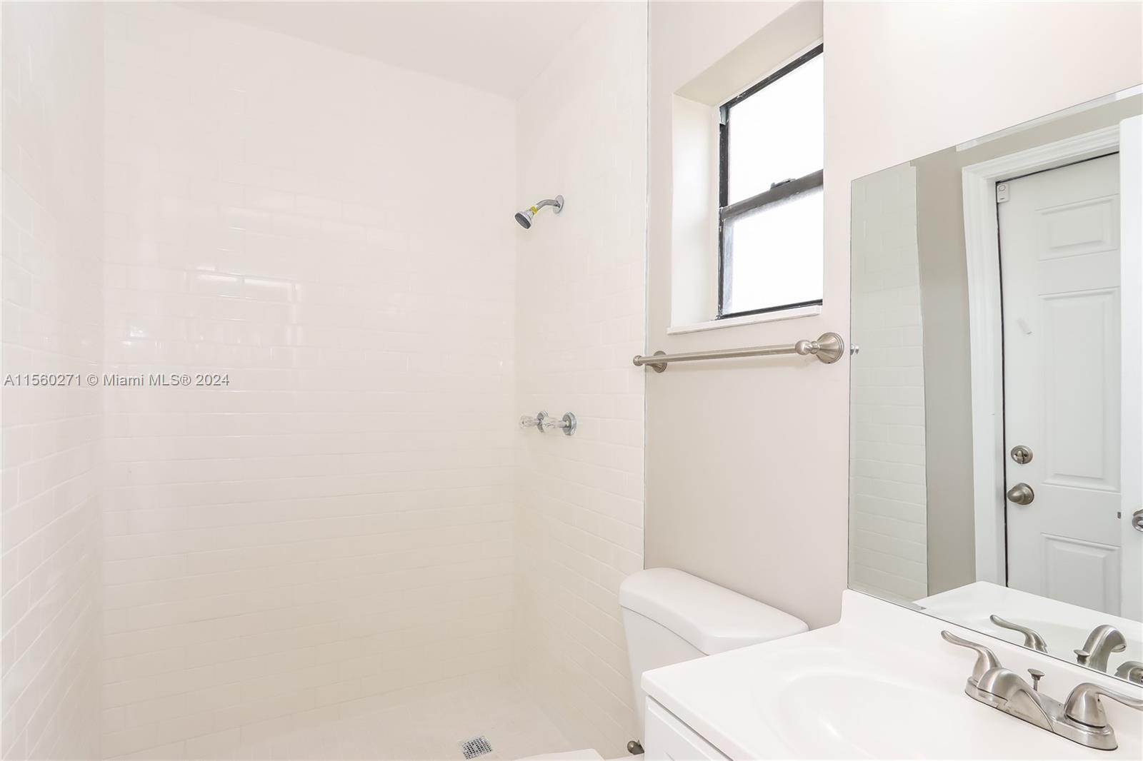 7816 Juniper St, Miramar, Florida 33023, 3 Bedrooms Bedrooms, ,2 BathroomsBathrooms,Residentiallease,For Rent,7816 Juniper St,A11560271