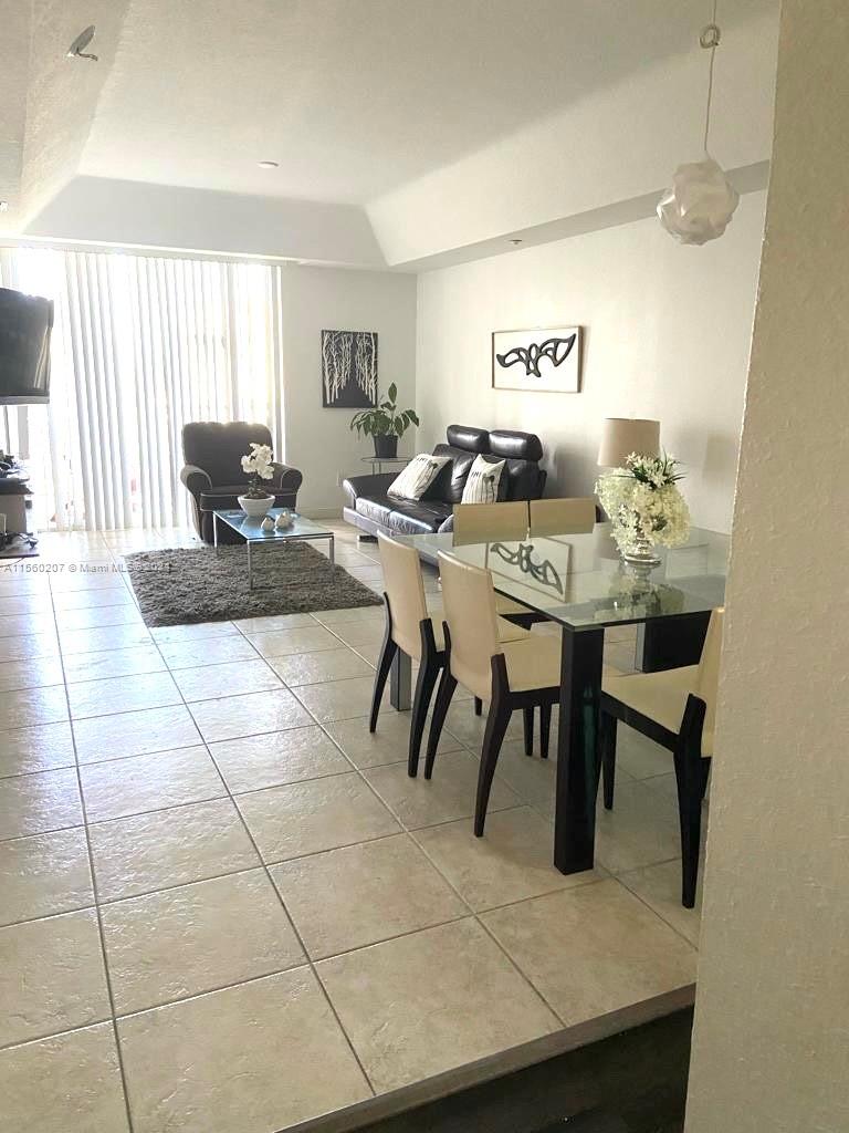 10720 NW 66th St 402, Doral, Florida 33178, 2 Bedrooms Bedrooms, ,2 BathroomsBathrooms,Residentiallease,For Rent,10720 NW 66th St 402,A11560207
