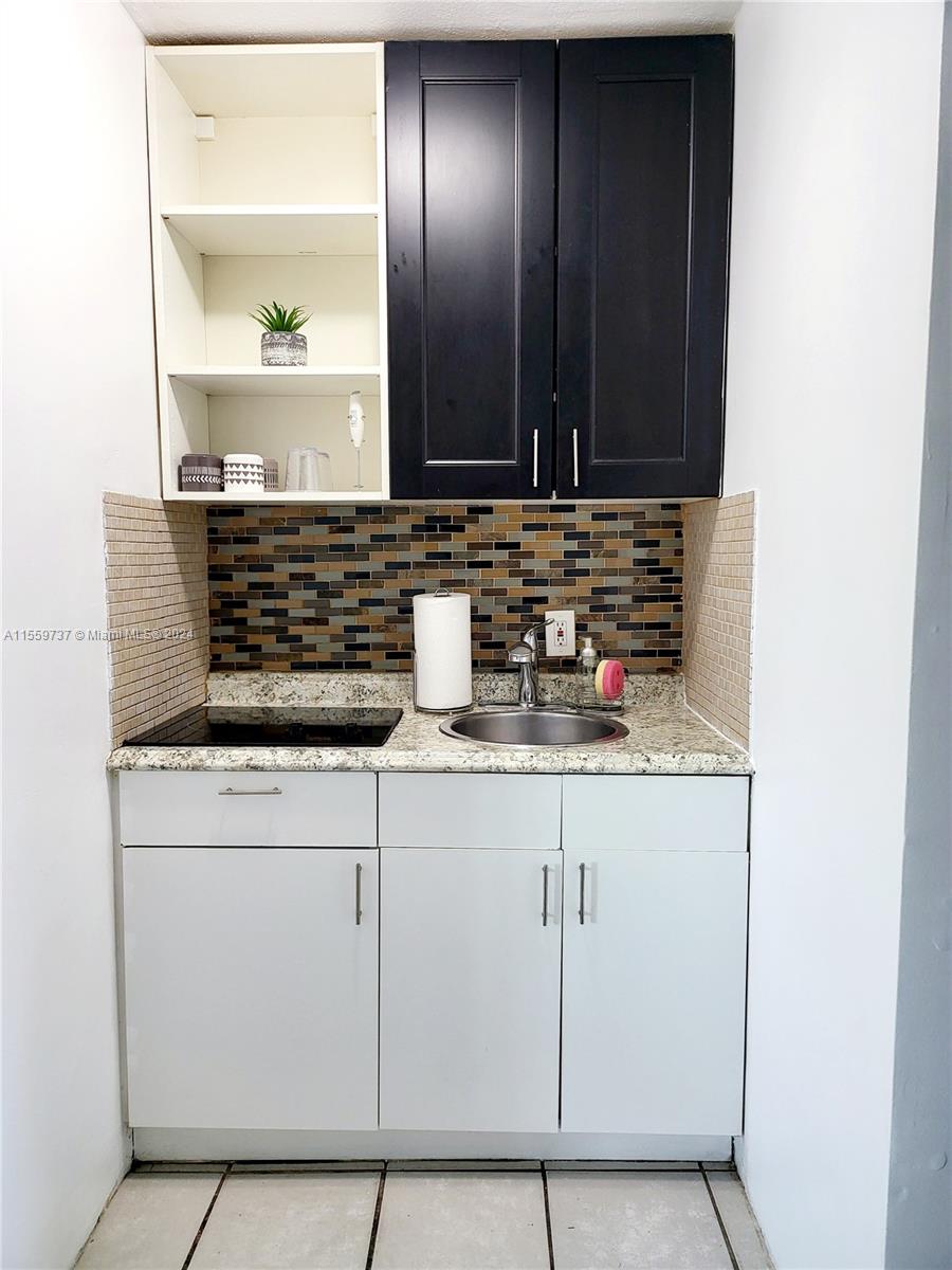 3405 W Lake Pl, Miramar, Florida 33023, 1 Bedroom Bedrooms, ,1 BathroomBathrooms,Residentiallease,For Rent,3405 W Lake Pl,A11559737