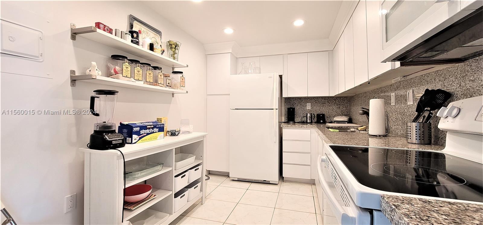 3731 N Country Club Dr 926, Aventura, Florida 33180, 2 Bedrooms Bedrooms, ,2 BathroomsBathrooms,Residentiallease,For Rent,3731 N Country Club Dr 926,A11560015