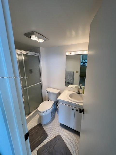100 Bayview Dr PH-21, Sunny Isles Beach, Florida 33160, 2 Bedrooms Bedrooms, ,2 BathroomsBathrooms,Residentiallease,For Rent,100 Bayview Dr PH-21,A11560308