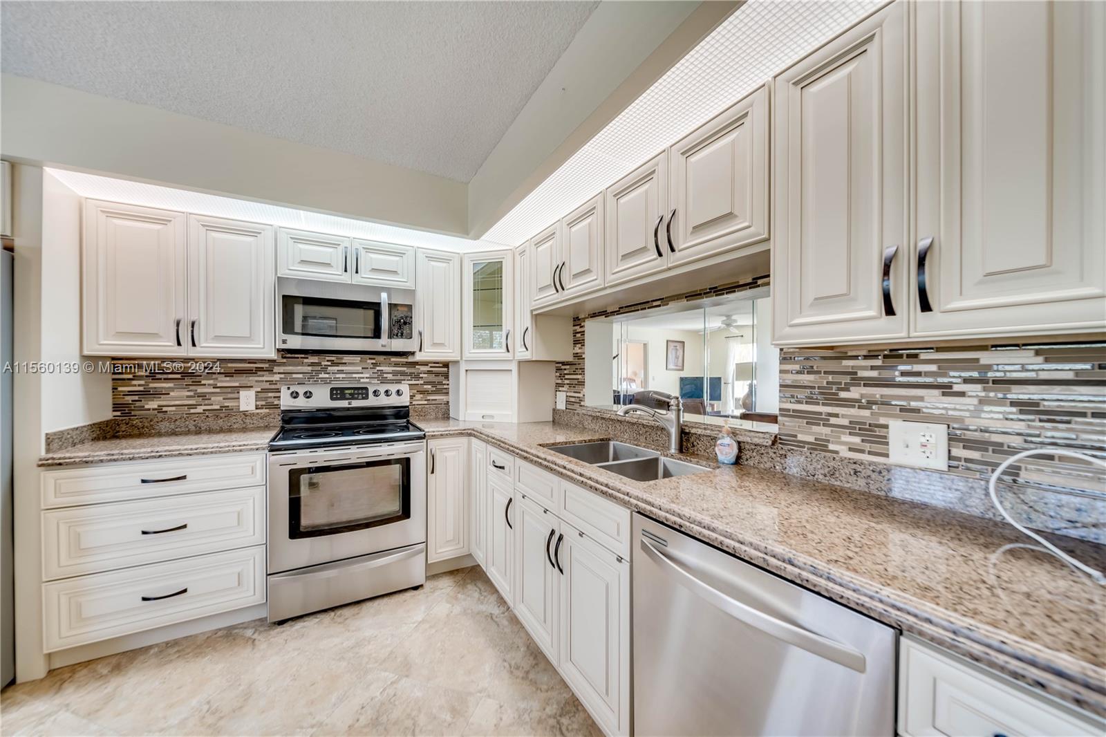 13100 SW 11th Ct 405C, Pembroke Pines, Florida 33027, 2 Bedrooms Bedrooms, ,2 BathroomsBathrooms,Residential,For Sale,13100 SW 11th Ct 405C,A11560139