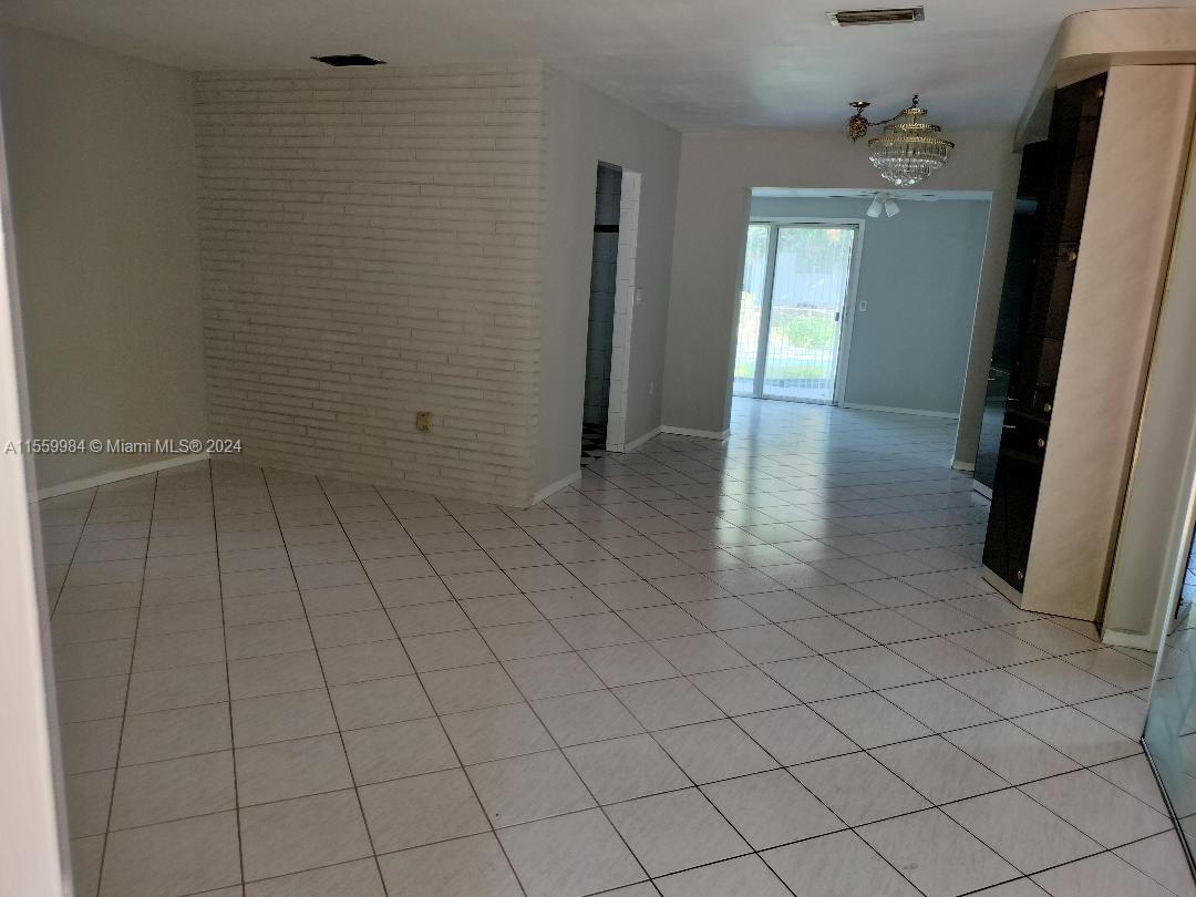 7759 Madeira, Miramar, Florida 33023, 4 Bedrooms Bedrooms, ,3 BathroomsBathrooms,Residential,For Sale,7759 Madeira,A11559984