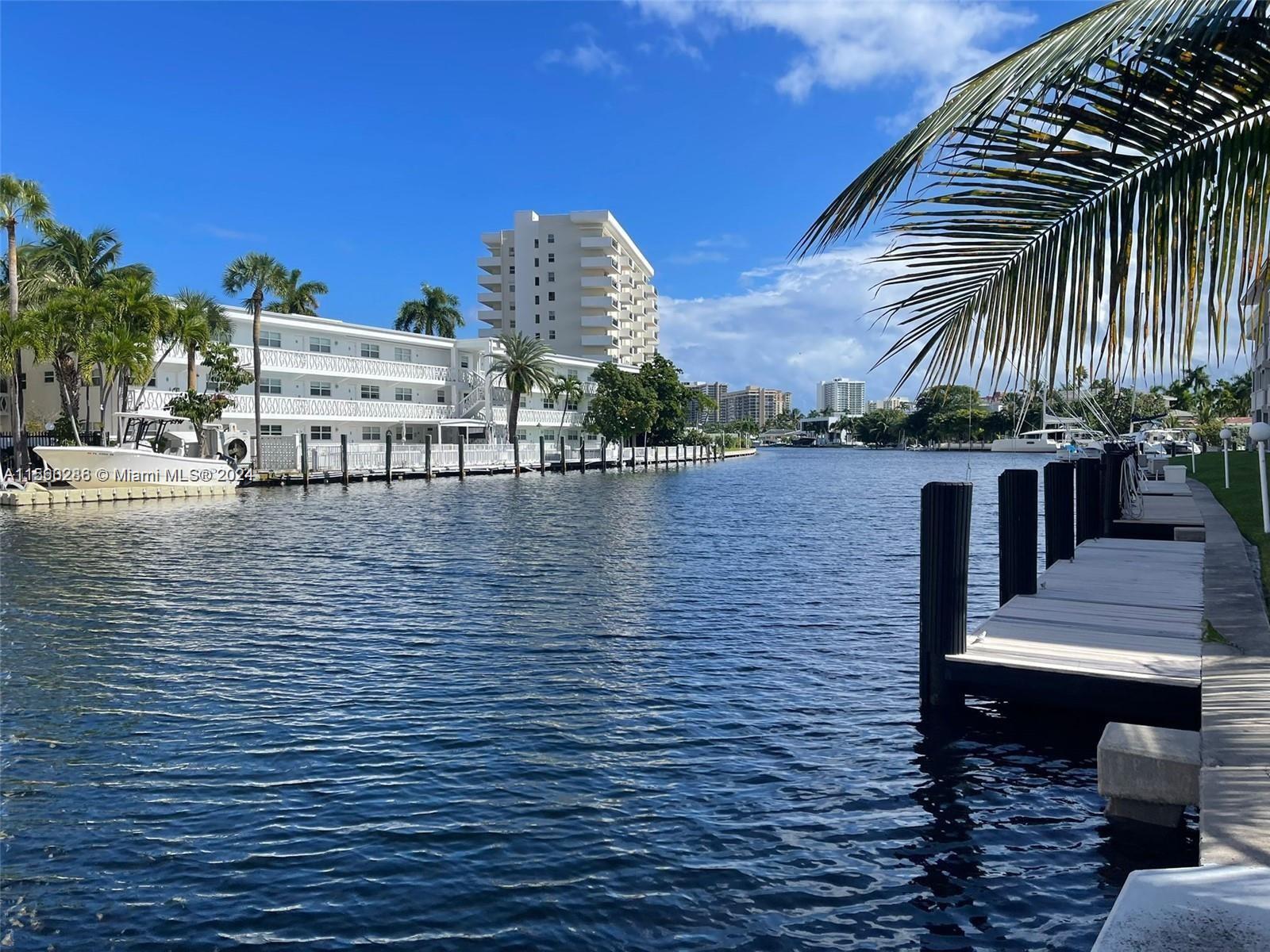 450 Paradise Isle Blvd 305, Hallandale Beach, Florida 33009, 2 Bedrooms Bedrooms, ,2 BathroomsBathrooms,Residential,For Sale,450 Paradise Isle Blvd 305,A11560286
