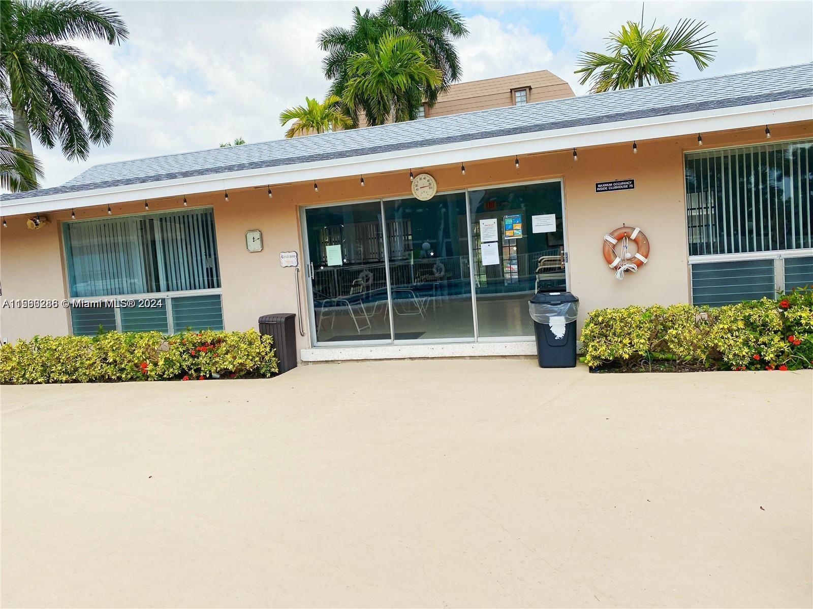 450 Paradise Isle Blvd 305, Hallandale Beach, Florida 33009, 2 Bedrooms Bedrooms, ,2 BathroomsBathrooms,Residential,For Sale,450 Paradise Isle Blvd 305,A11560286