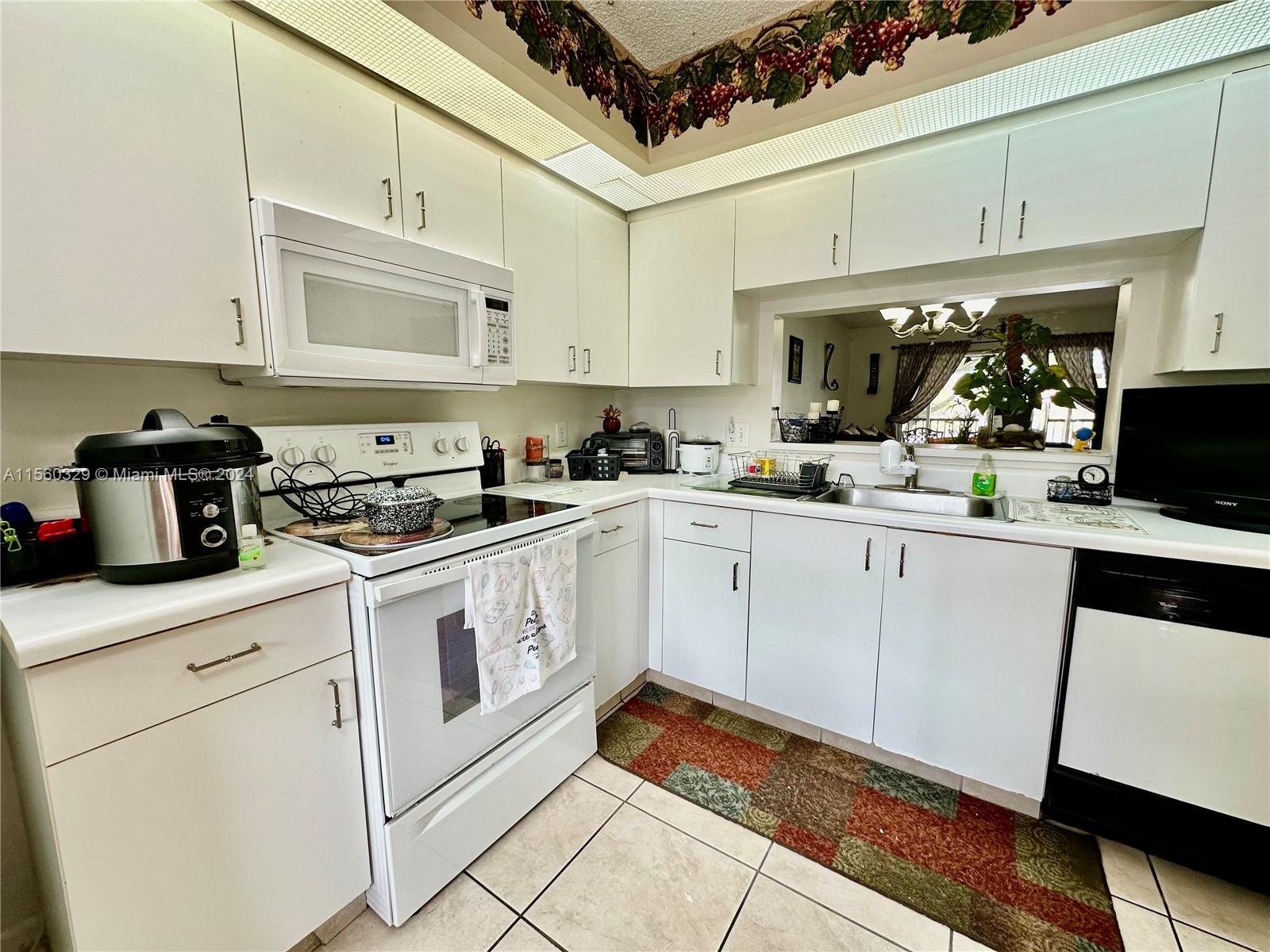 750 SW 138th Ave 205F, Pembroke Pines, Florida 33027, 2 Bedrooms Bedrooms, ,1 BathroomBathrooms,Residential,For Sale,750 SW 138th Ave 205F,A11560329