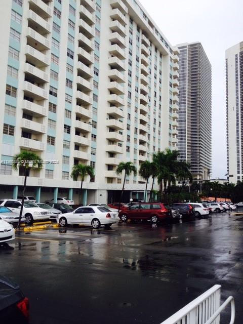 1833 S Ocean Dr 308, Hallandale Beach, Florida 33009, 2 Bedrooms Bedrooms, ,2 BathroomsBathrooms,Residentiallease,For Rent,1833 S Ocean Dr 308,A11560358