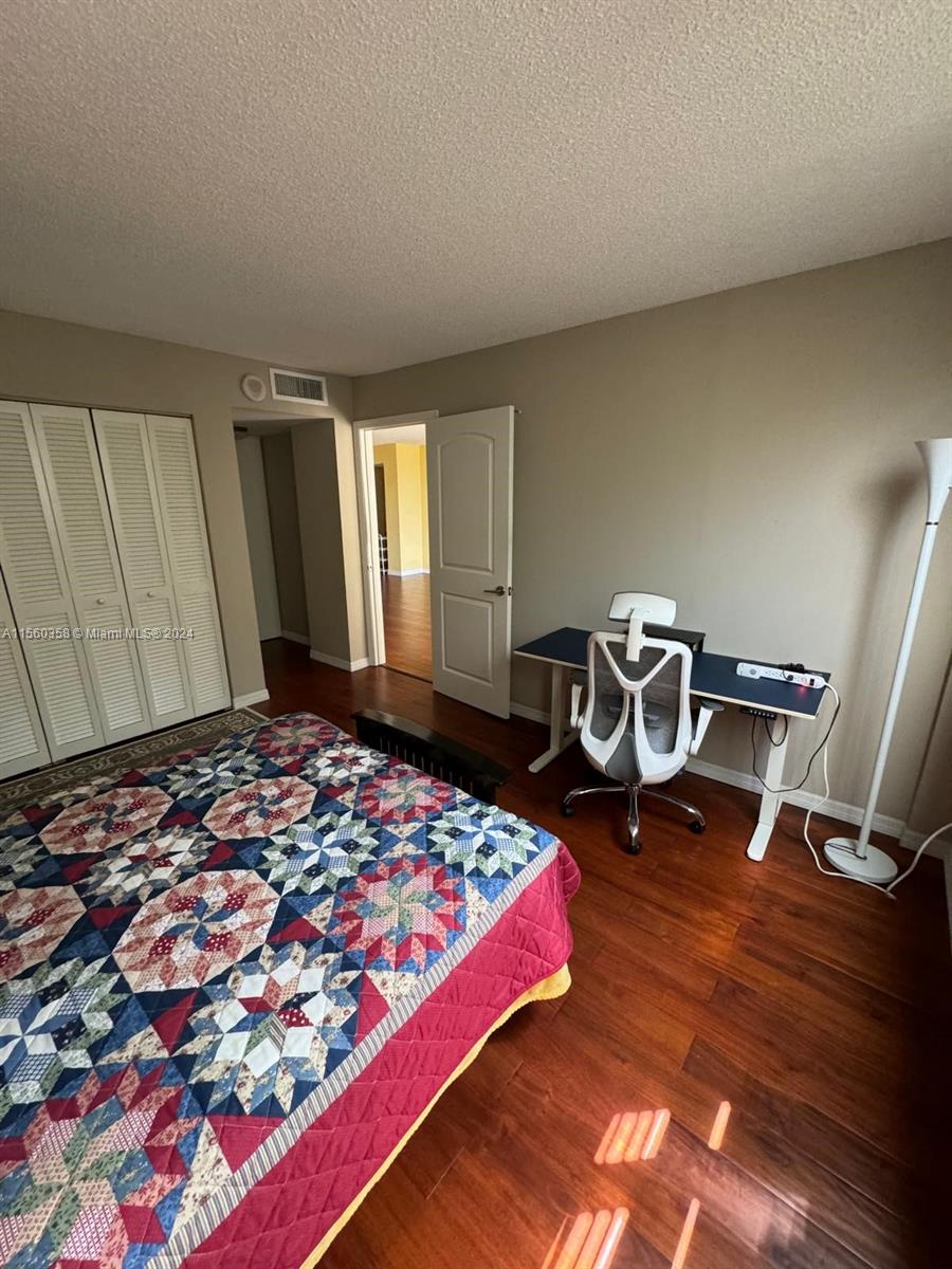 1833 S Ocean Dr 308, Hallandale Beach, Florida 33009, 2 Bedrooms Bedrooms, ,2 BathroomsBathrooms,Residentiallease,For Rent,1833 S Ocean Dr 308,A11560358