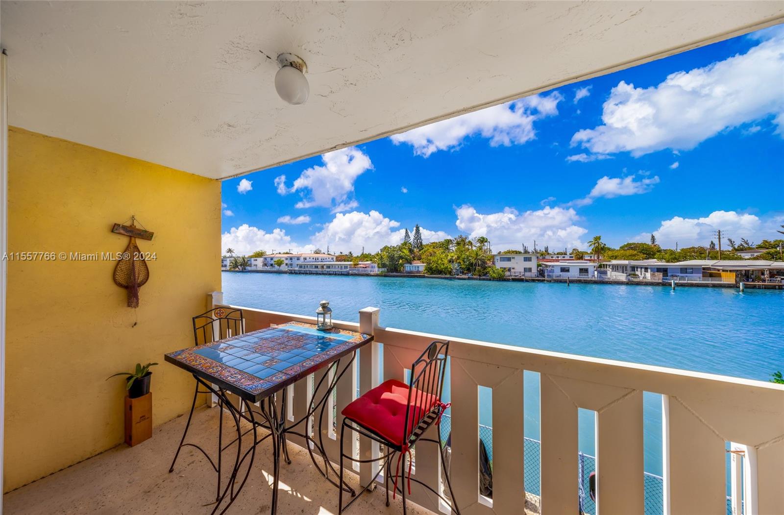 7900 Tatum Waterway Dr 205, Miami Beach, Florida 33141, 1 Bedroom Bedrooms, ,1 BathroomBathrooms,Residential,For Sale,7900 Tatum Waterway Dr 205,A11557766