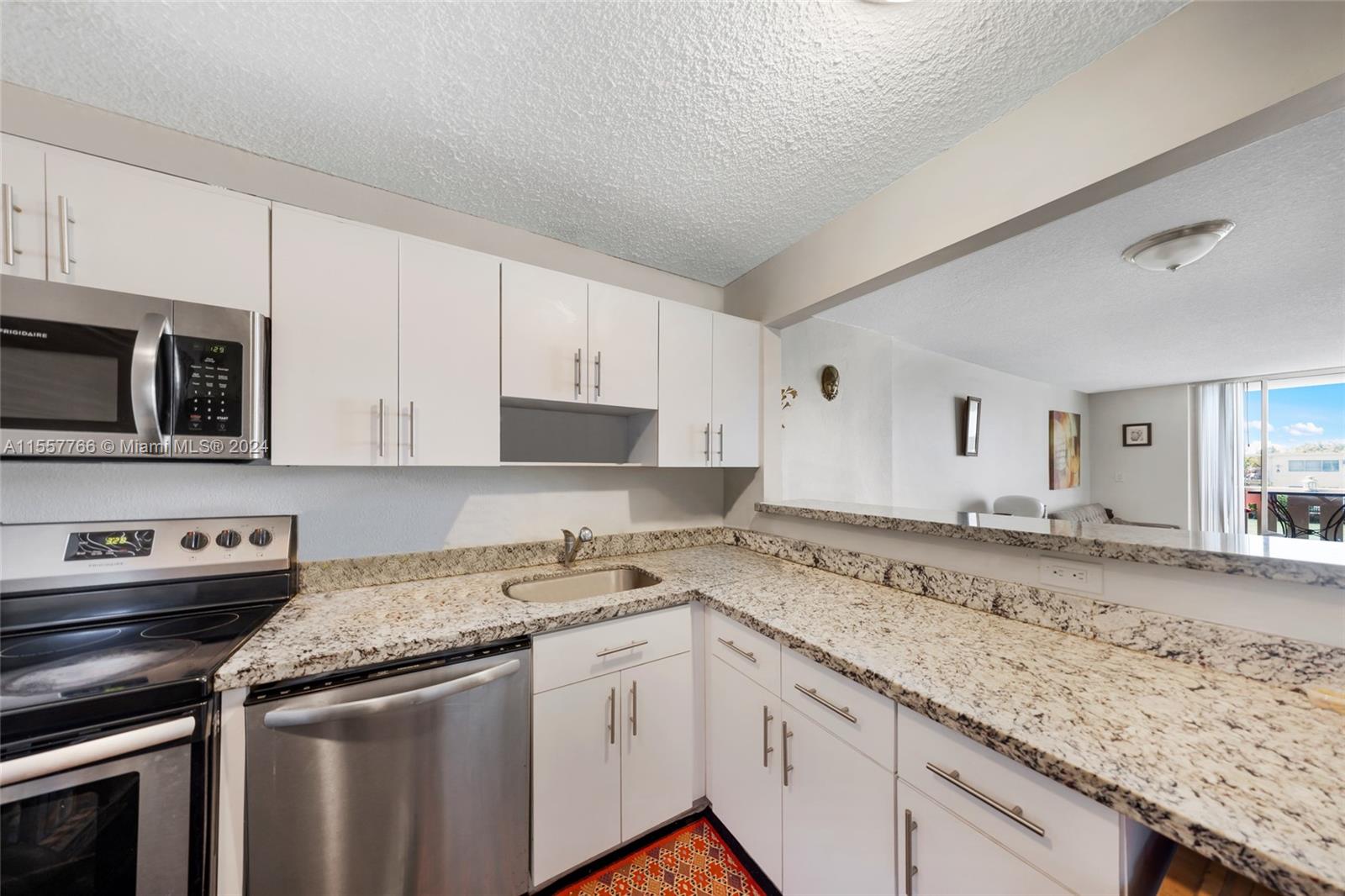 7900 Tatum Waterway Dr 205, Miami Beach, Florida 33141, 1 Bedroom Bedrooms, ,1 BathroomBathrooms,Residential,For Sale,7900 Tatum Waterway Dr 205,A11557766
