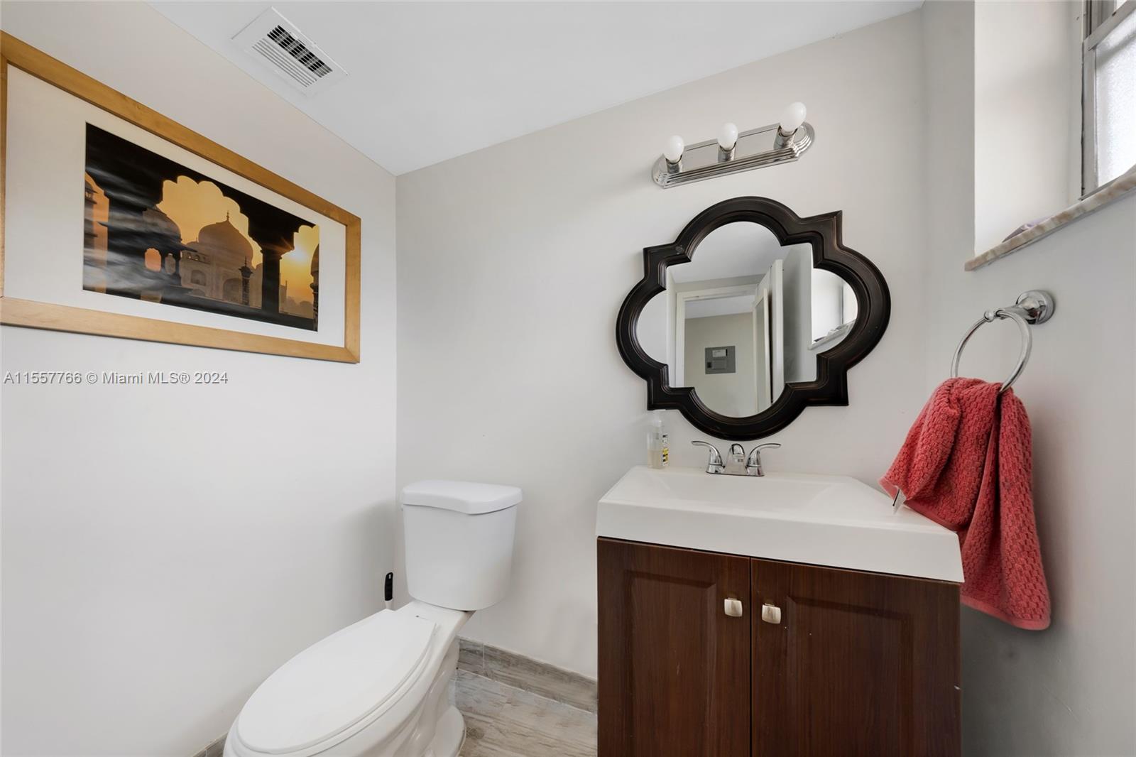 7900 Tatum Waterway Dr 205, Miami Beach, Florida 33141, 1 Bedroom Bedrooms, ,1 BathroomBathrooms,Residential,For Sale,7900 Tatum Waterway Dr 205,A11557766