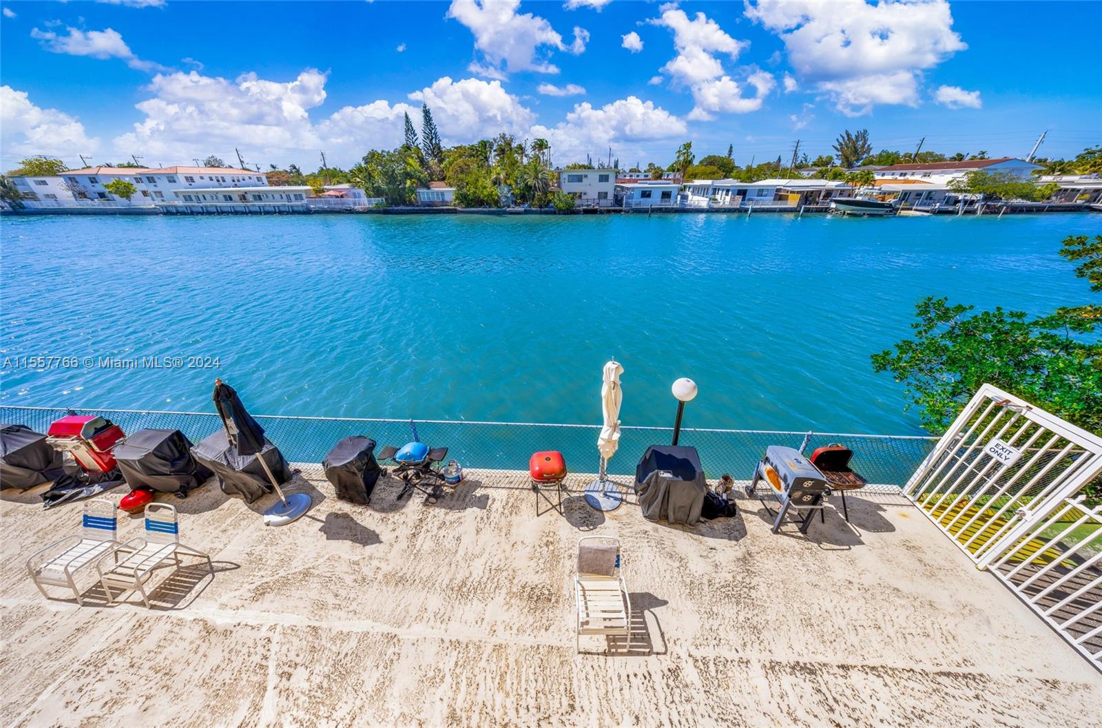 7900 Tatum Waterway Dr 205, Miami Beach, Florida 33141, 1 Bedroom Bedrooms, ,1 BathroomBathrooms,Residential,For Sale,7900 Tatum Waterway Dr 205,A11557766