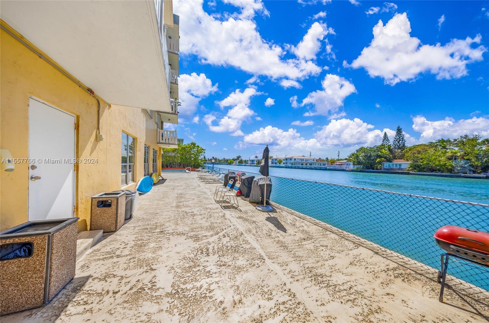 7900 Tatum Waterway Dr 205, Miami Beach, Florida 33141, 1 Bedroom Bedrooms, ,1 BathroomBathrooms,Residential,For Sale,7900 Tatum Waterway Dr 205,A11557766