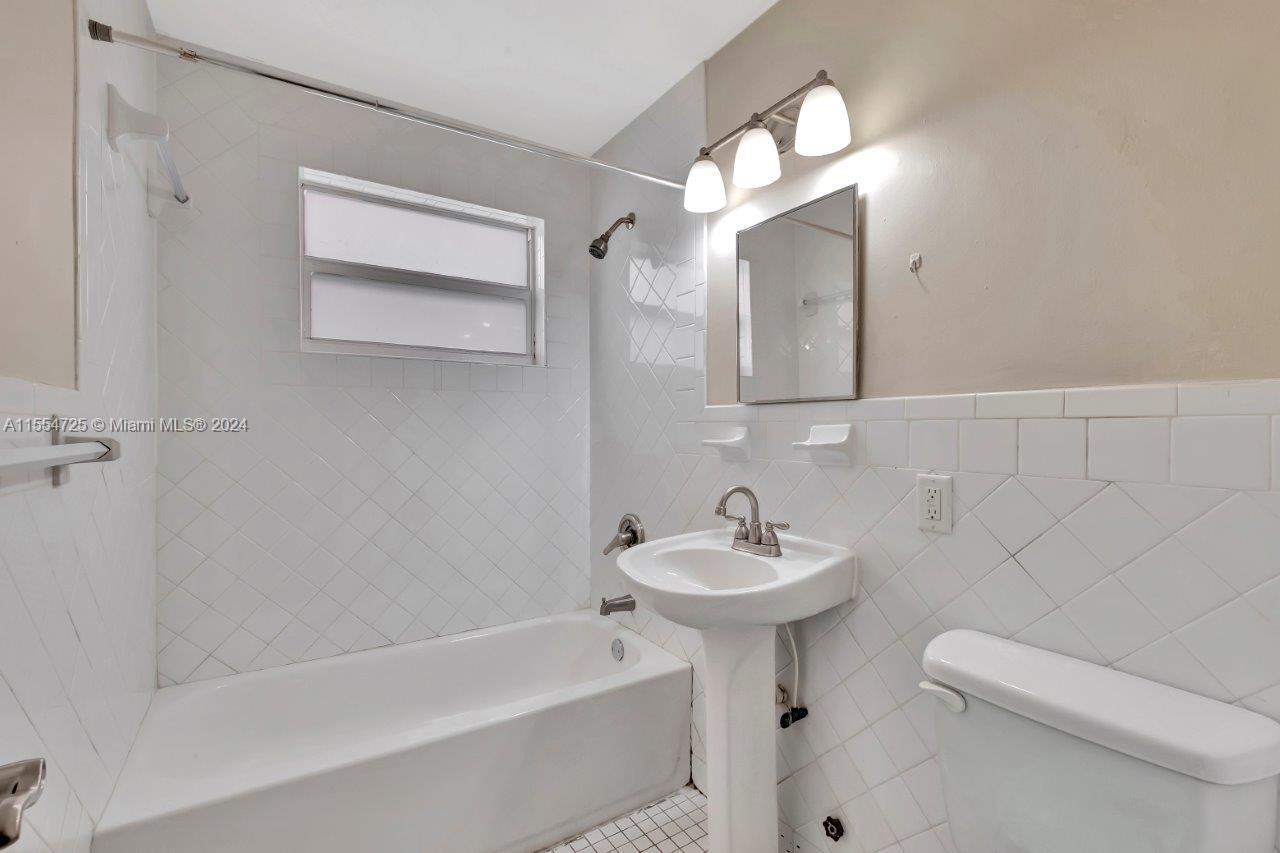 1235 Euclid Ave 7, Miami Beach, Florida 33139, ,1 BathroomBathrooms,Residential,For Sale,1235 Euclid Ave 7,A11554725