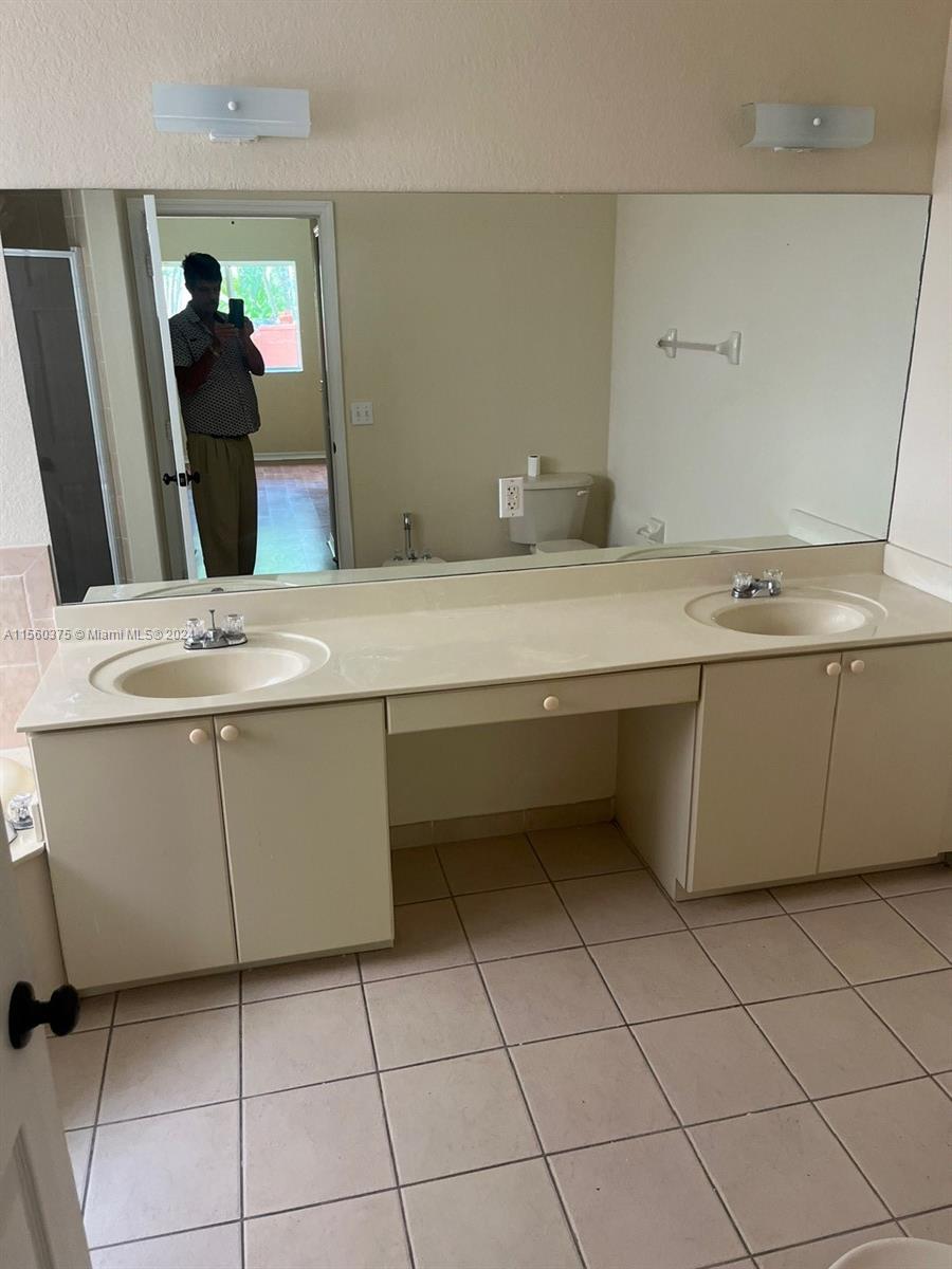 6101 SW 159th Ct, Miami, Florida 33193, 4 Bedrooms Bedrooms, ,2 BathroomsBathrooms,Residential,For Sale,6101 SW 159th Ct,A11560375