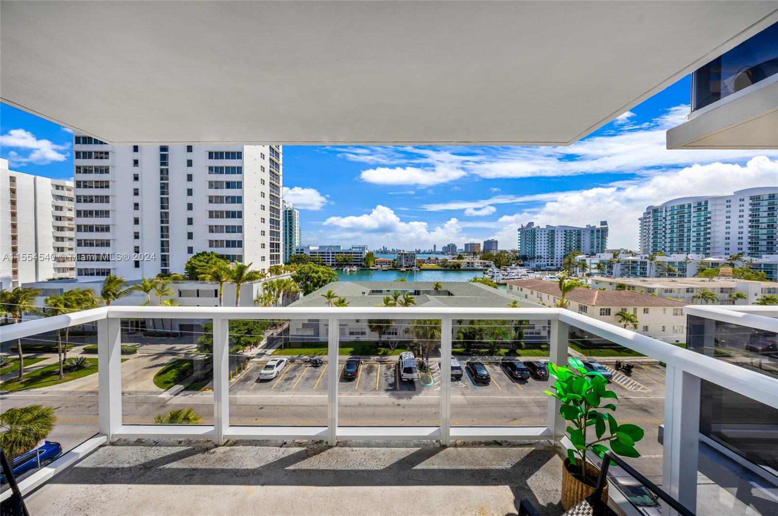 7928 West Dr 602, North Bay Village, Florida 33141, 1 Bedroom Bedrooms, ,1 BathroomBathrooms,Residentiallease,For Rent,7928 West Dr 602,A11554540