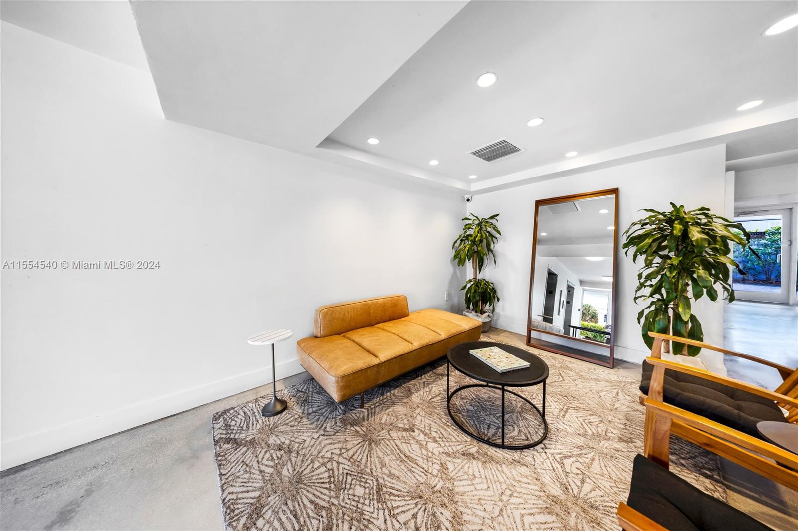 7928 West Dr 602, North Bay Village, Florida 33141, 1 Bedroom Bedrooms, ,1 BathroomBathrooms,Residentiallease,For Rent,7928 West Dr 602,A11554540