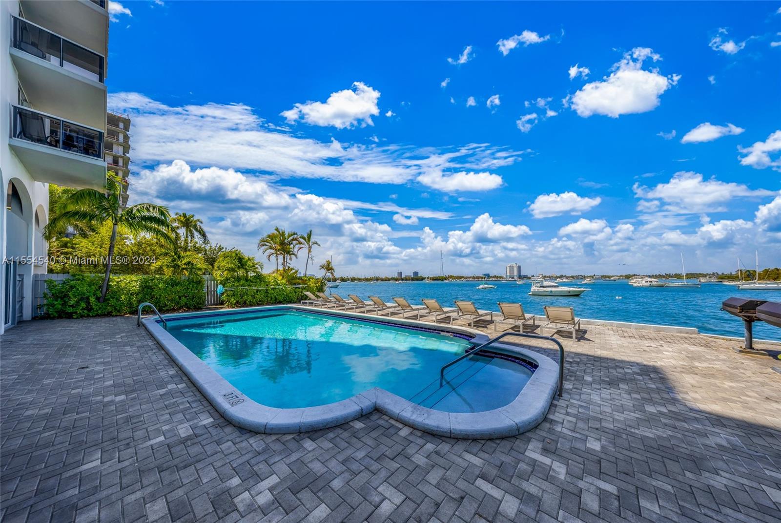 7928 West Dr 602, North Bay Village, Florida 33141, 1 Bedroom Bedrooms, ,1 BathroomBathrooms,Residentiallease,For Rent,7928 West Dr 602,A11554540