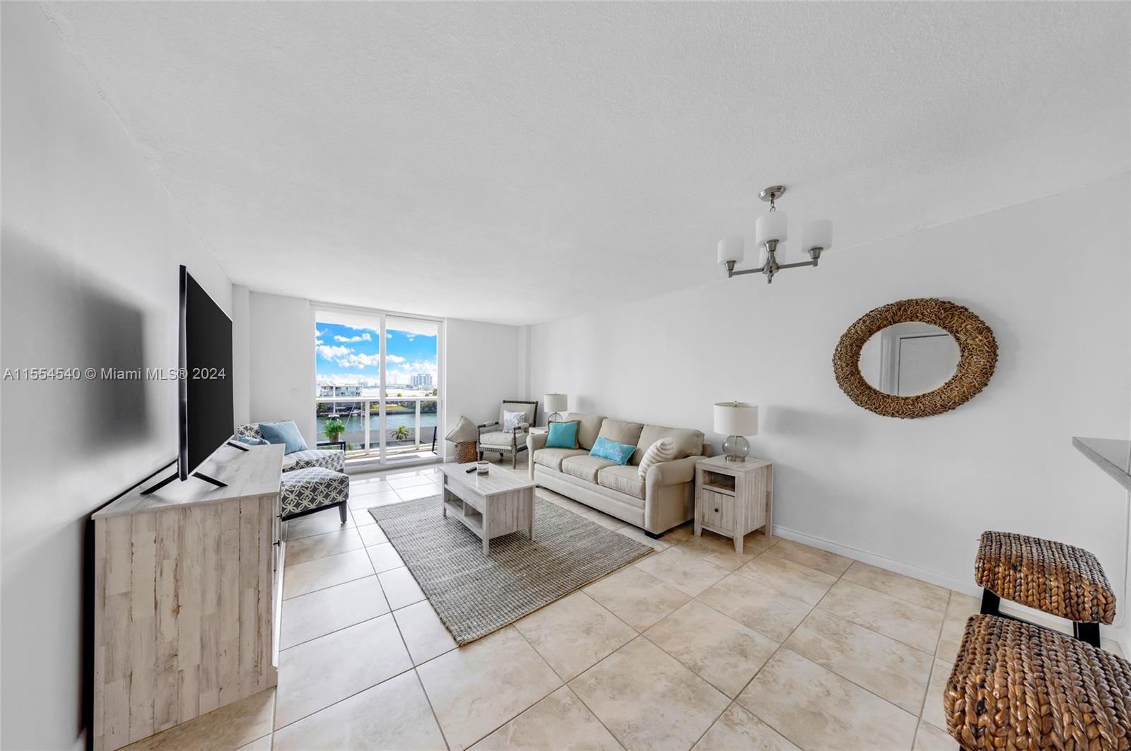 7928 West Dr 602, North Bay Village, Florida 33141, 1 Bedroom Bedrooms, ,1 BathroomBathrooms,Residentiallease,For Rent,7928 West Dr 602,A11554540