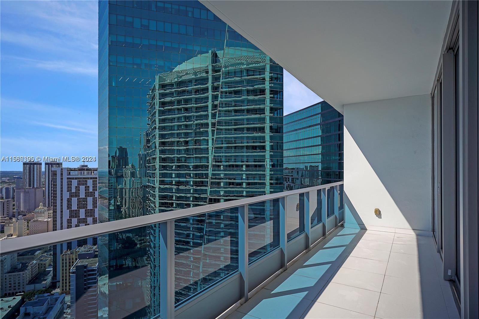 200 Biscayne Boulevard Way 4414, Miami, Florida 33131, 1 Bedroom Bedrooms, ,1 BathroomBathrooms,Residential,For Sale,200 Biscayne Boulevard Way 4414,A11560390