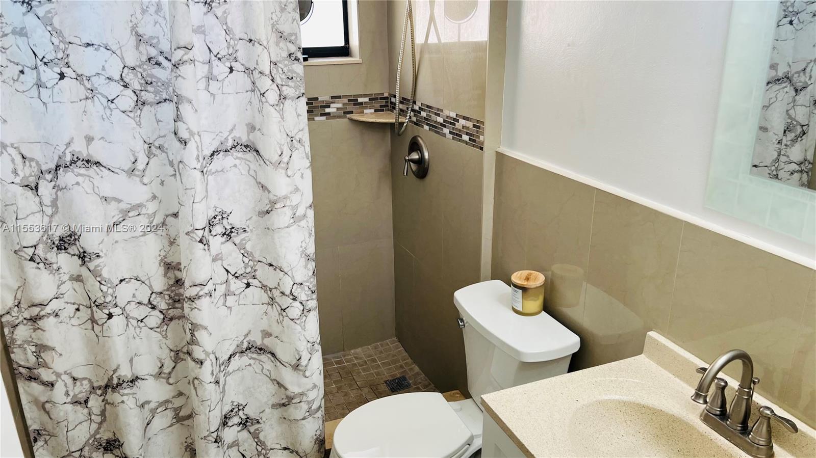 8040 Hampton Blvd 505, North Lauderdale, Florida 33068, 2 Bedrooms Bedrooms, ,2 BathroomsBathrooms,Residential,For Sale,8040 Hampton Blvd 505,A11553617