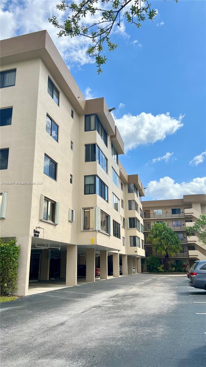 8040 Hampton Blvd 505, North Lauderdale, Florida 33068, 2 Bedrooms Bedrooms, ,2 BathroomsBathrooms,Residential,For Sale,8040 Hampton Blvd 505,A11553617