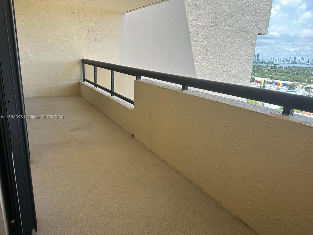 2555 Collins Ave 2410, Miami Beach, Florida 33140, 1 Bedroom Bedrooms, ,1 BathroomBathrooms,Residentiallease,For Rent,2555 Collins Ave 2410,A11560396