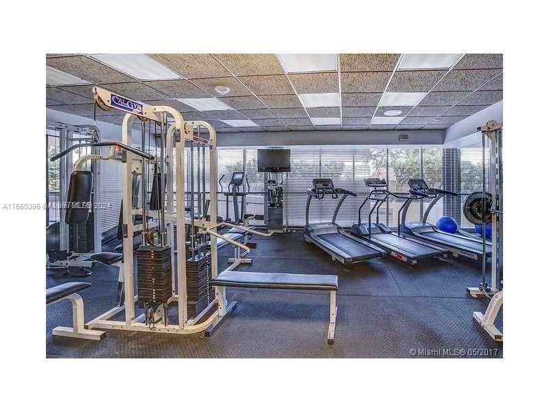 2555 Collins Ave 2410, Miami Beach, Florida 33140, 1 Bedroom Bedrooms, ,1 BathroomBathrooms,Residentiallease,For Rent,2555 Collins Ave 2410,A11560396