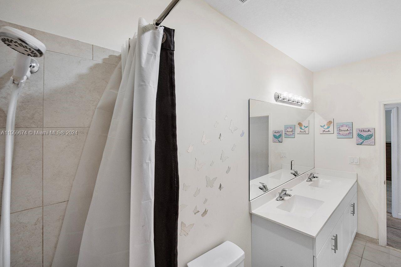 149 NE 24th Ter, Homestead, Florida 33033, 5 Bedrooms Bedrooms, ,3 BathroomsBathrooms,Residential,For Sale,149 NE 24th Ter,A11559674