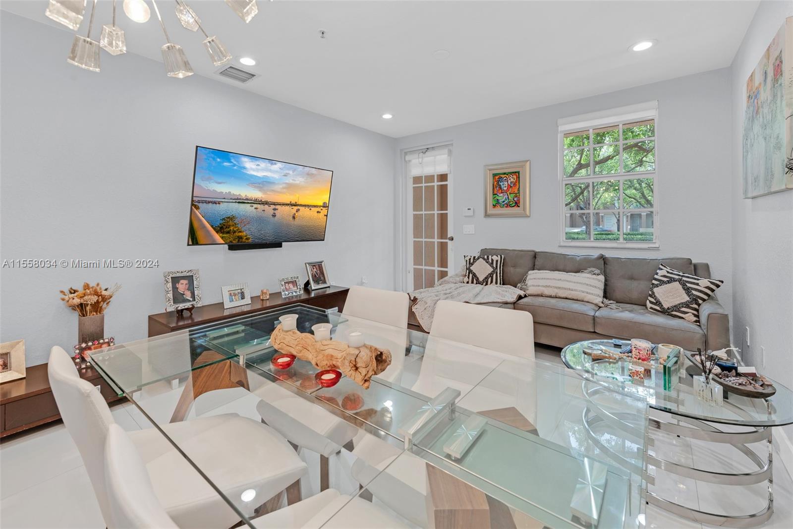 417 SW 147th Ave 109, Pembroke Pines, Florida 33027, 2 Bedrooms Bedrooms, ,2 BathroomsBathrooms,Residential,For Sale,417 SW 147th Ave 109,A11558034