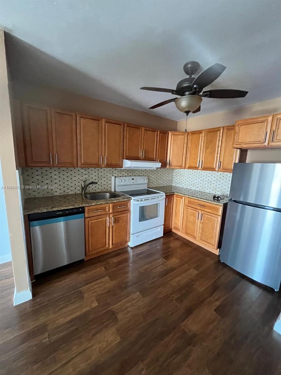 2200 E Hallandale Beach Blvd 702, Hallandale Beach, Florida 33009, 1 Bedroom Bedrooms, ,1 BathroomBathrooms,Residentiallease,For Rent,2200 E Hallandale Beach Blvd 702,A11560405