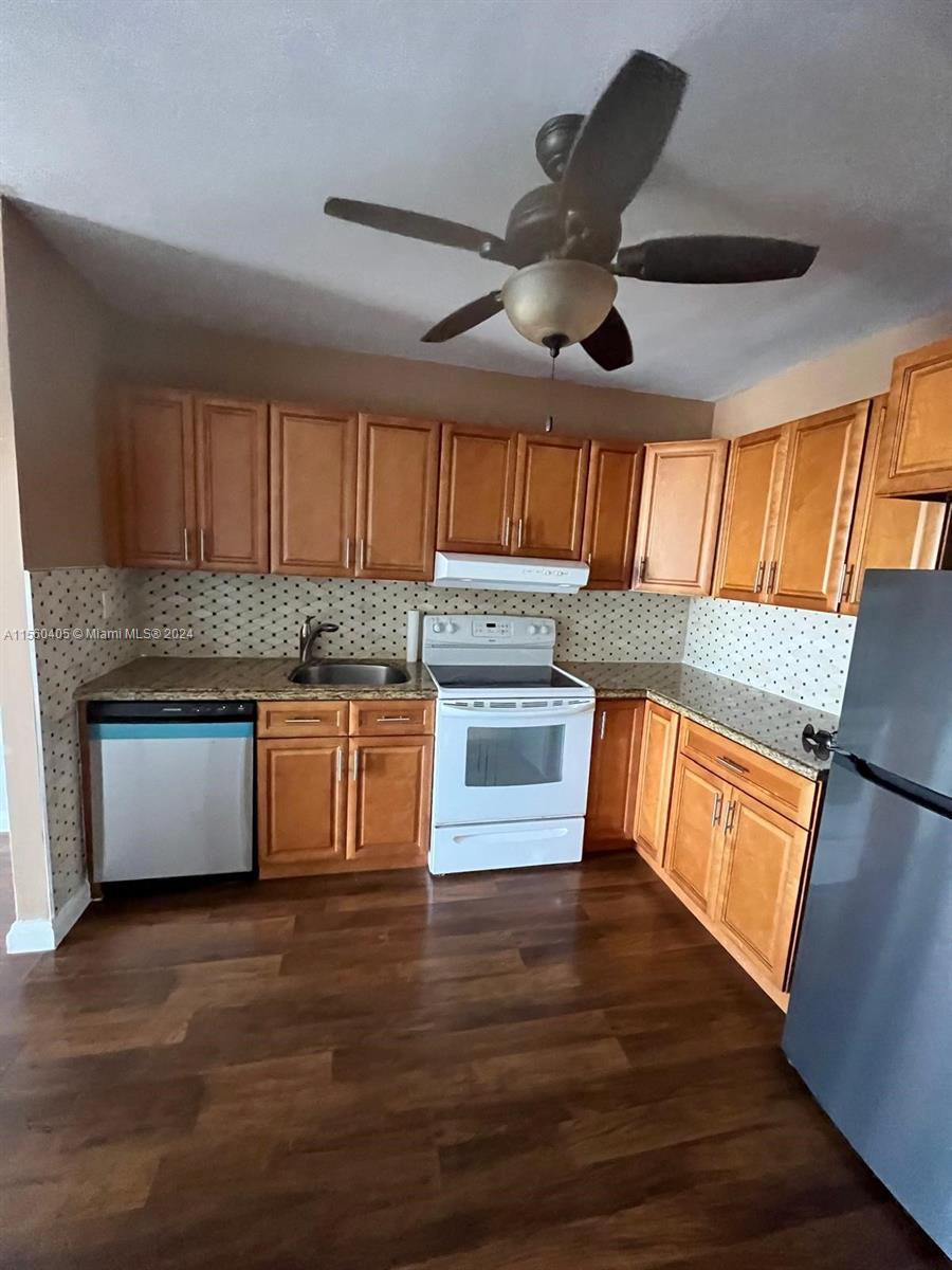 2200 E Hallandale Beach Blvd 702, Hallandale Beach, Florida 33009, 1 Bedroom Bedrooms, ,1 BathroomBathrooms,Residentiallease,For Rent,2200 E Hallandale Beach Blvd 702,A11560405