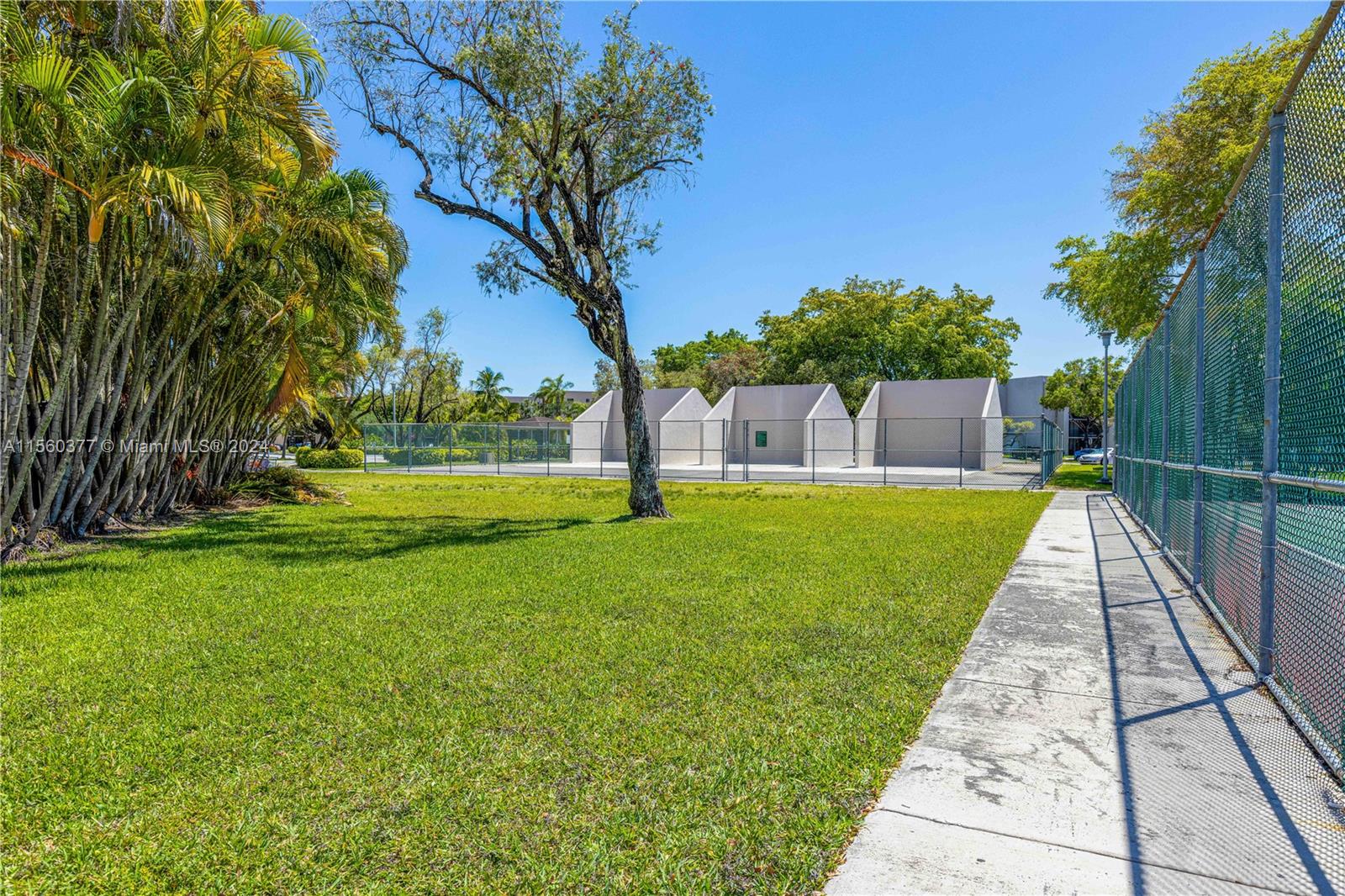 8650 SW 133rd Ave Rd 206, Miami, Florida 33183, 3 Bedrooms Bedrooms, ,2 BathroomsBathrooms,Residential,For Sale,8650 SW 133rd Ave Rd 206,A11560377
