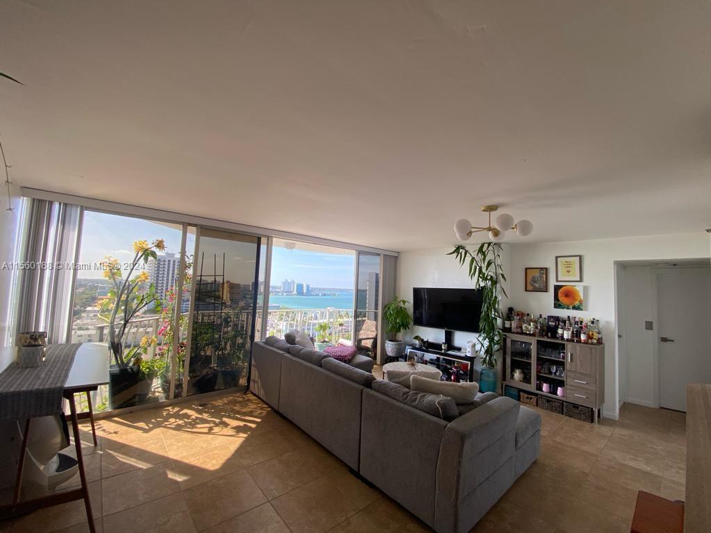 7601 E Treasure Dr 1611, North Bay Village, Florida 33141, 2 Bedrooms Bedrooms, ,2 BathroomsBathrooms,Residentiallease,For Rent,7601 E Treasure Dr 1611,A11560188