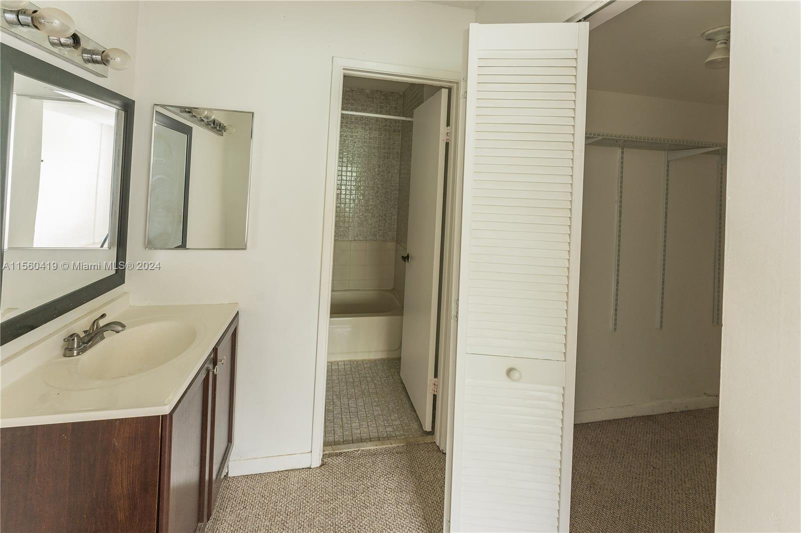 9961 NW 9th St Cir 9-18, Miami, Florida 33172, 2 Bedrooms Bedrooms, ,2 BathroomsBathrooms,Residential,For Sale,9961 NW 9th St Cir 9-18,A11560419