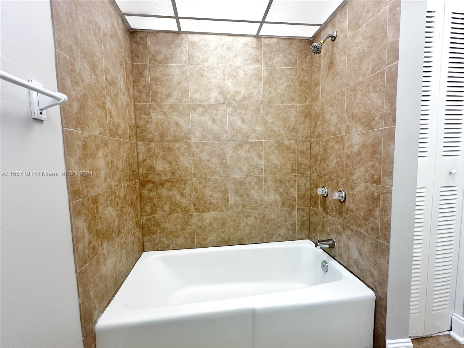 9009 NE 4th ave Rd, Miami Shores, Florida 33138, 2 Bedrooms Bedrooms, ,1 BathroomBathrooms,Residential,For Sale,9009 NE 4th ave Rd,A11557191