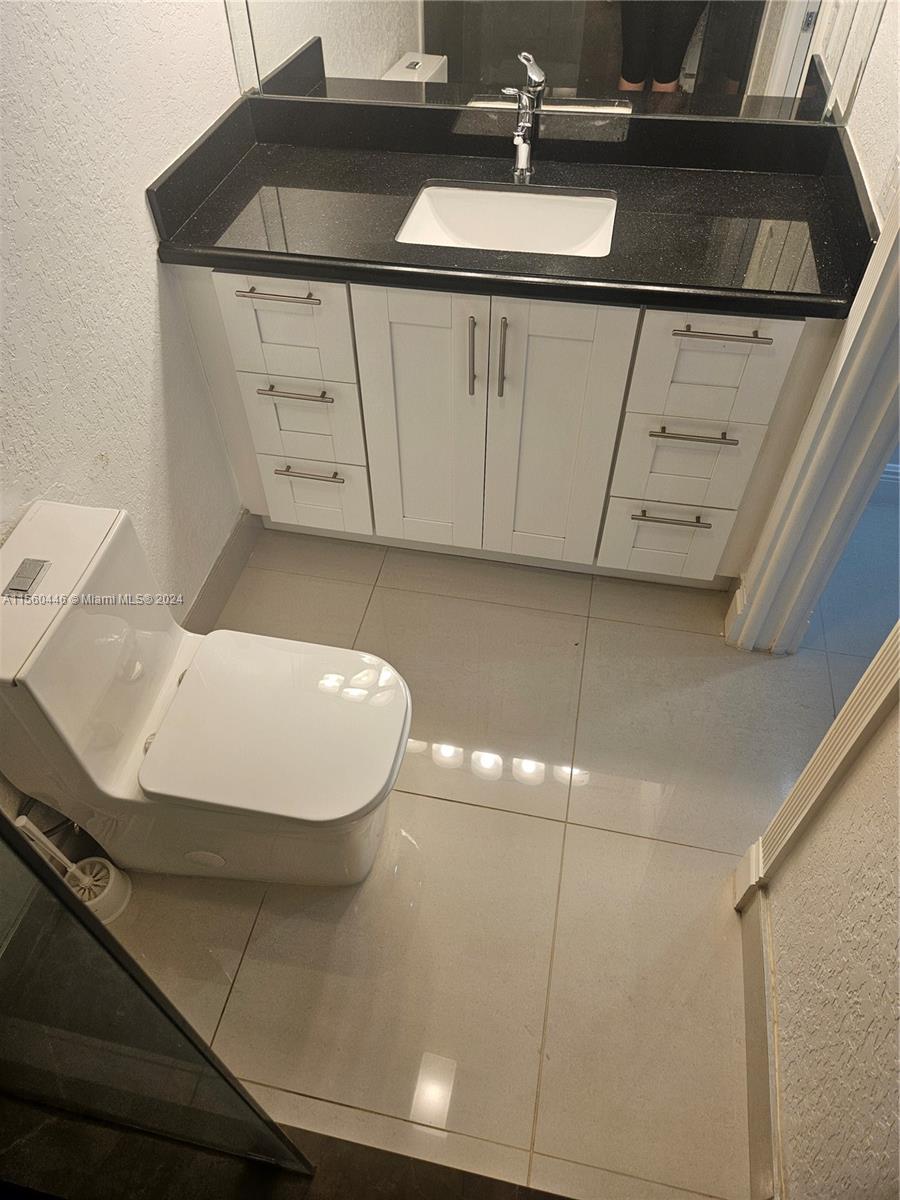 301 NE 14th Ave 207, Hallandale Beach, Florida 33009, 2 Bedrooms Bedrooms, ,2 BathroomsBathrooms,Residential,For Sale,301 NE 14th Ave 207,A11560446